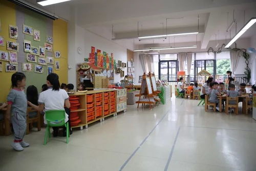深圳市属幼儿园食品安全健康行 进餐篇